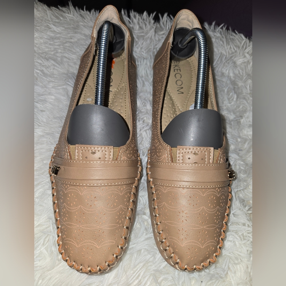 Tan Leather Loafers with Moccasin Toe and Slip-On Design